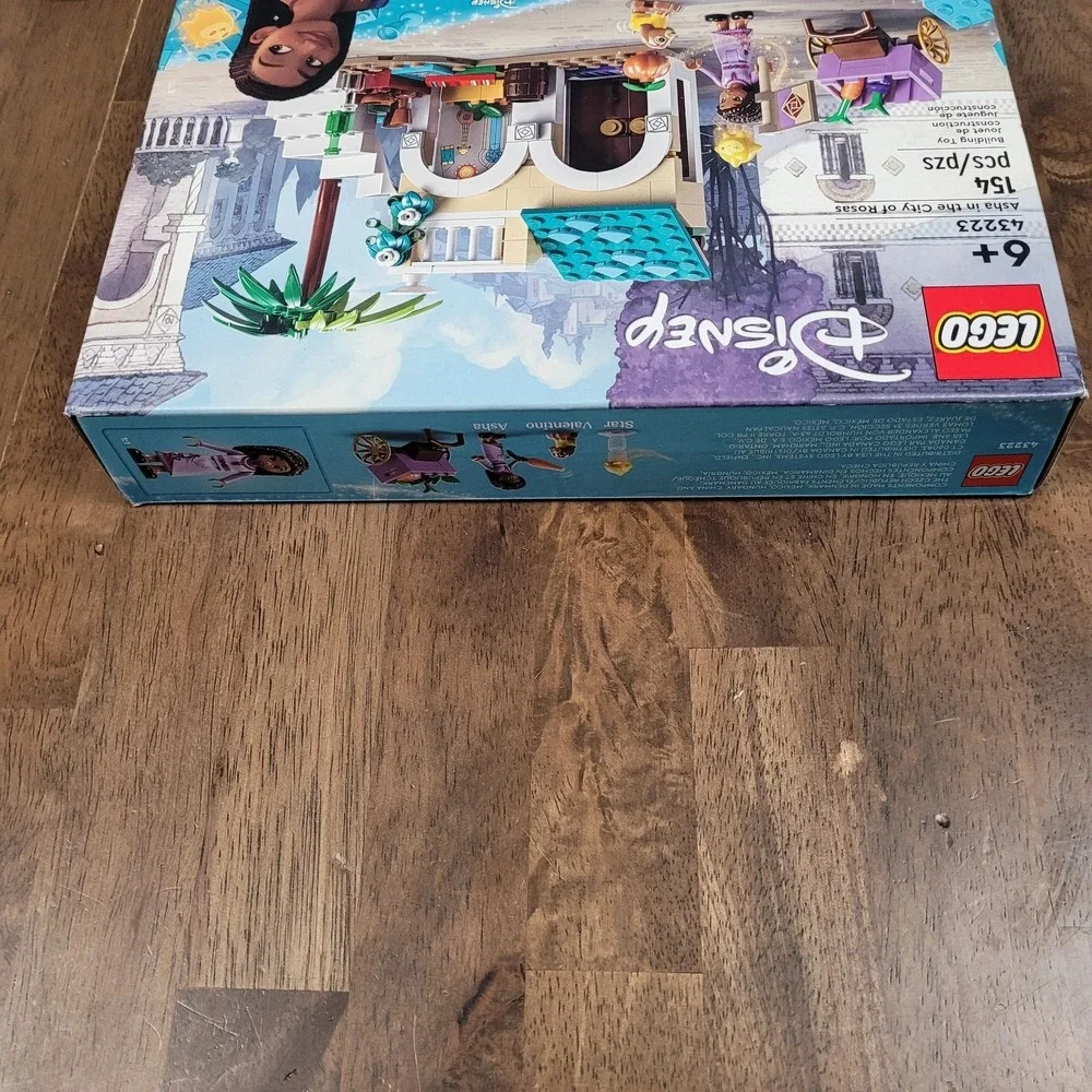 LEGO Disney Wish Asha in the City of Rosas Building Toy Set #43223 NIB Sealed
